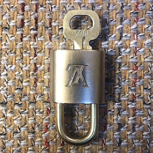 Louis Vuitton LV Gold Padlock Lock & Key 308 - Picture 9 of 13